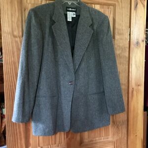 Sag Harbor Blazer in Wool Rich Blend gray